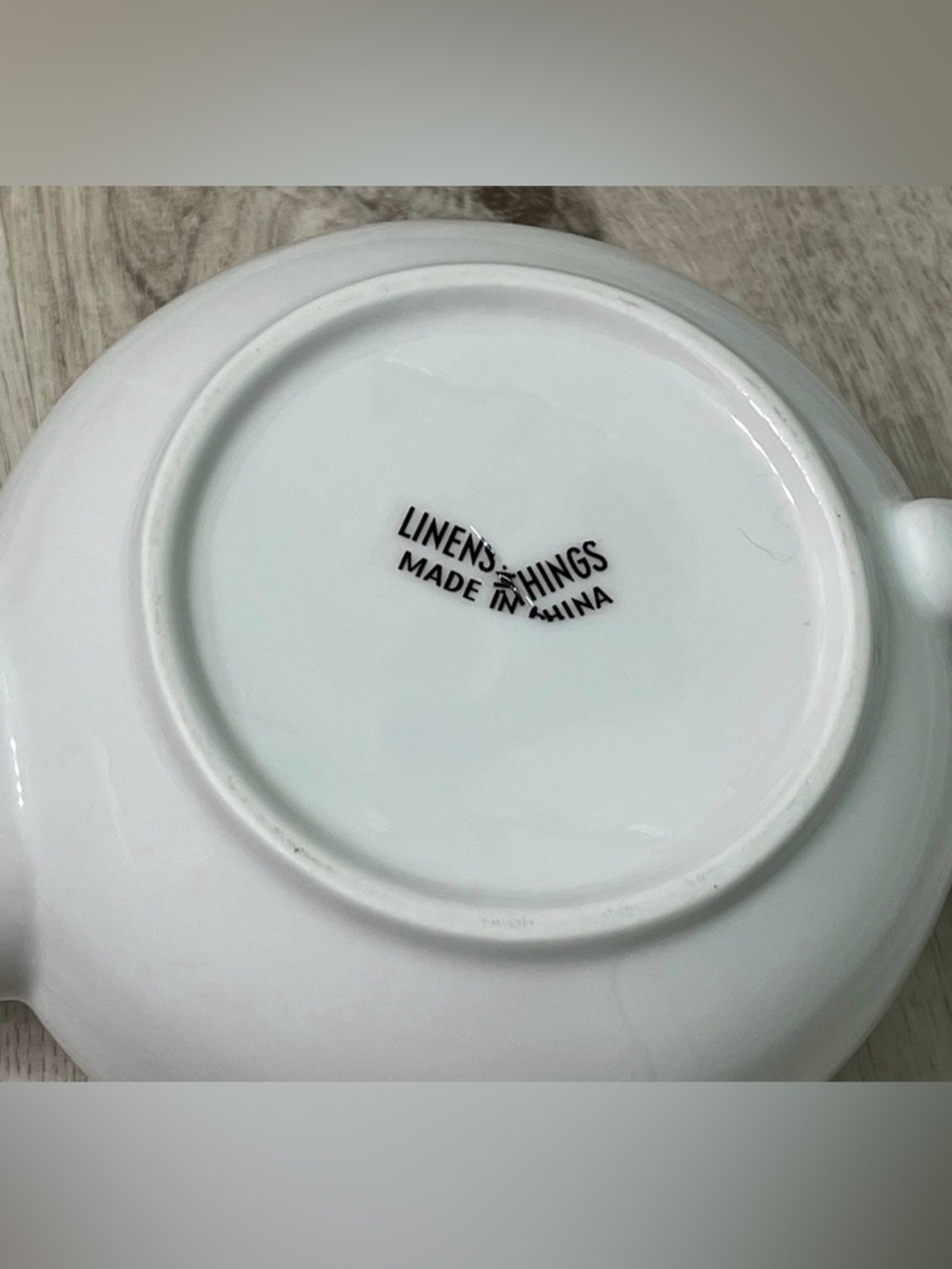 White Ceramic Teapot - Picture 11 of 12